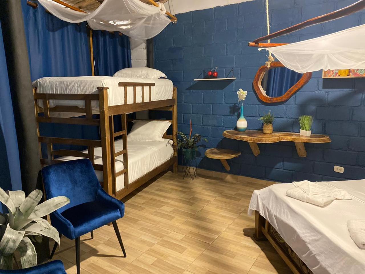 Bikini Hotel & Pool Паломино Экстерьер фото