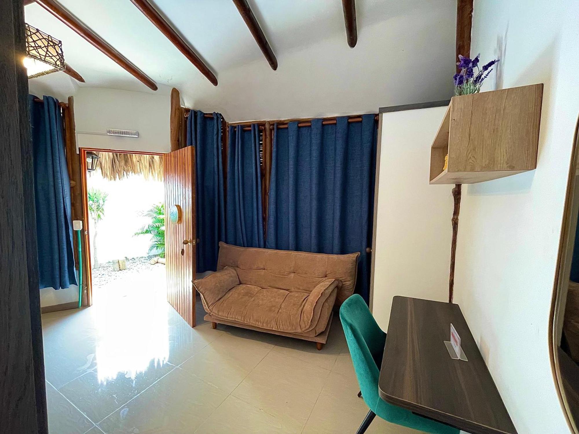 Bikini Hotel & Pool Паломино Номер фото